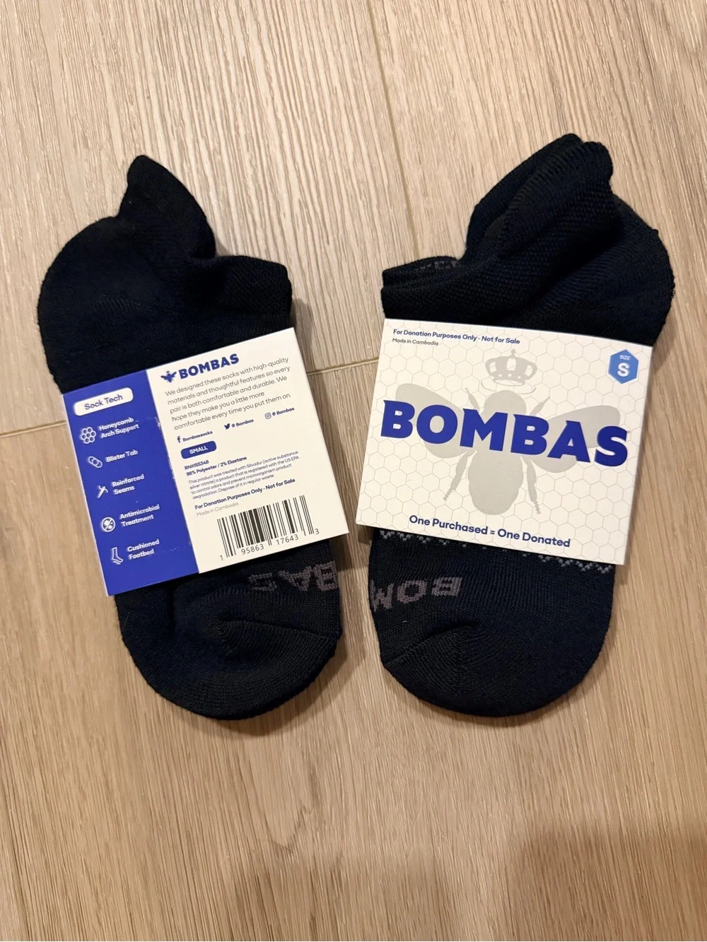 Bombas Black No-Show Socks Small - 2 Pack MSRP $30